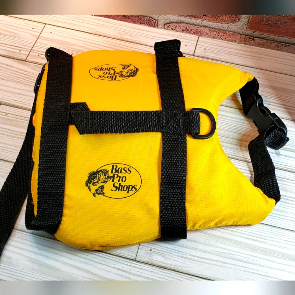Redhead Pet floatation aid vest from Bass Pro size XS